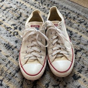 Size 8 off white converse